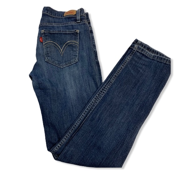 Levi's Denim - Levi’s 524 stretch jeans straight leg 9M